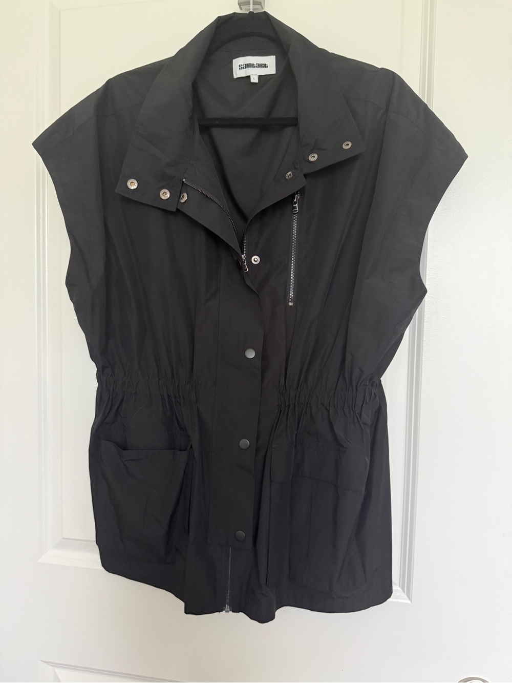 Saintart Black Sleeveless Utility Vest